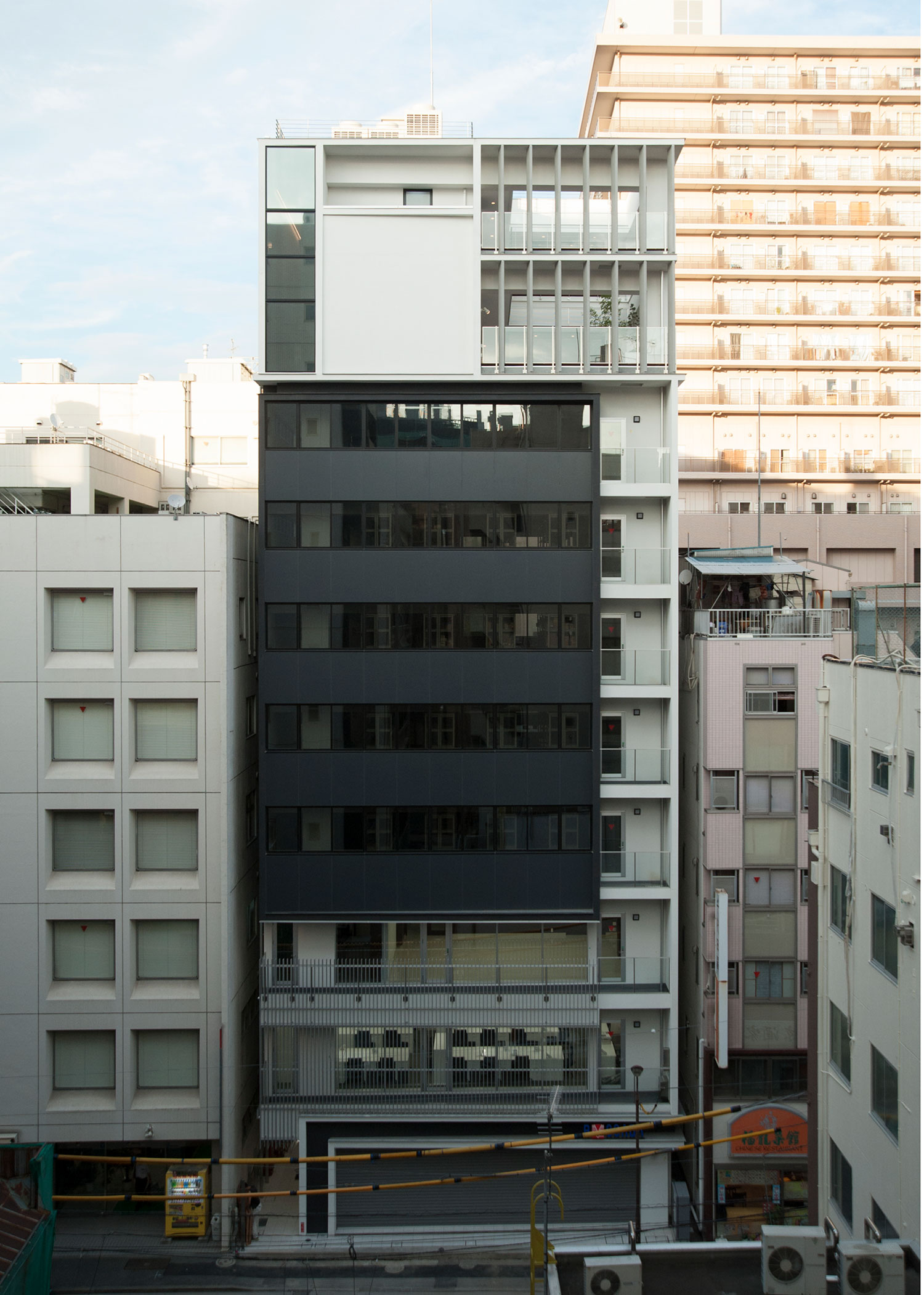 素材感を大切に設計し、“佇む”建築をつくる「中尾英己建築設計事務所」が、設計スタッフ(2024年新卒・既卒・経験者)とアルバイトを募集中 アーキテクチャーフォト ジョブボード 素材感を大切に設計し、“佇む”建築をつくる「中尾英己建築設計事務所」が、設計スタッフ(2024年新卒・既卒・経験者)とアルバイトを募集中 アーキテクチャーフォト ジョブボード