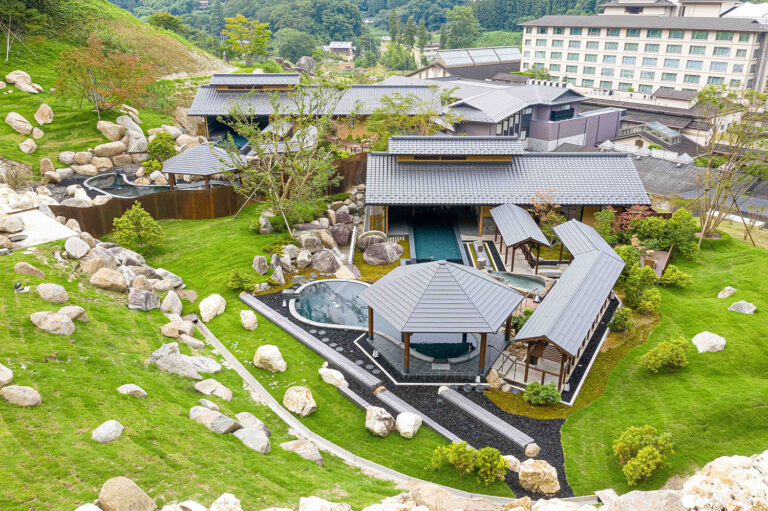 クリスチャン・ケレツの設計で2009年に完成した、スイスのロイチェン