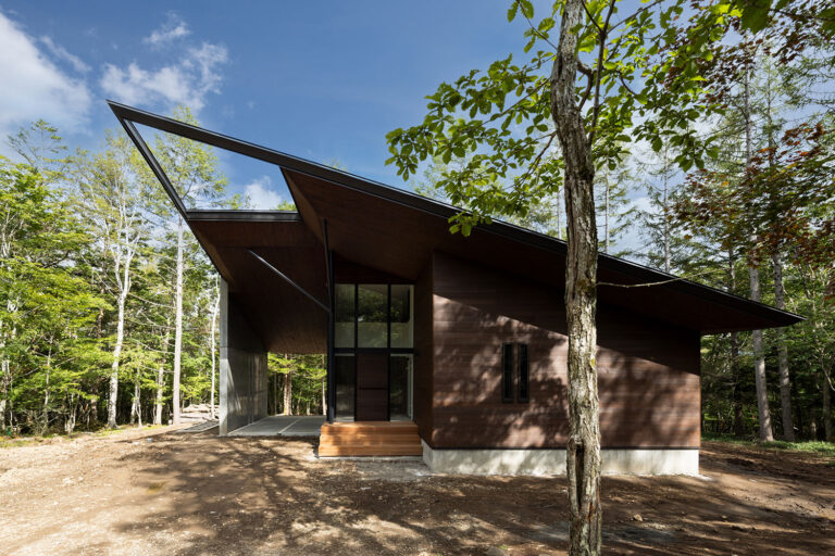 ヴァレリオ・オルジアティの作品集『Valerio Olgiati