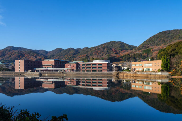 ヴォルフガング・ティルマンスの日本語での書籍『Wolfgang Tillmans